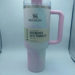 Stanley Watercolor "Tulle" Pink 40oz.